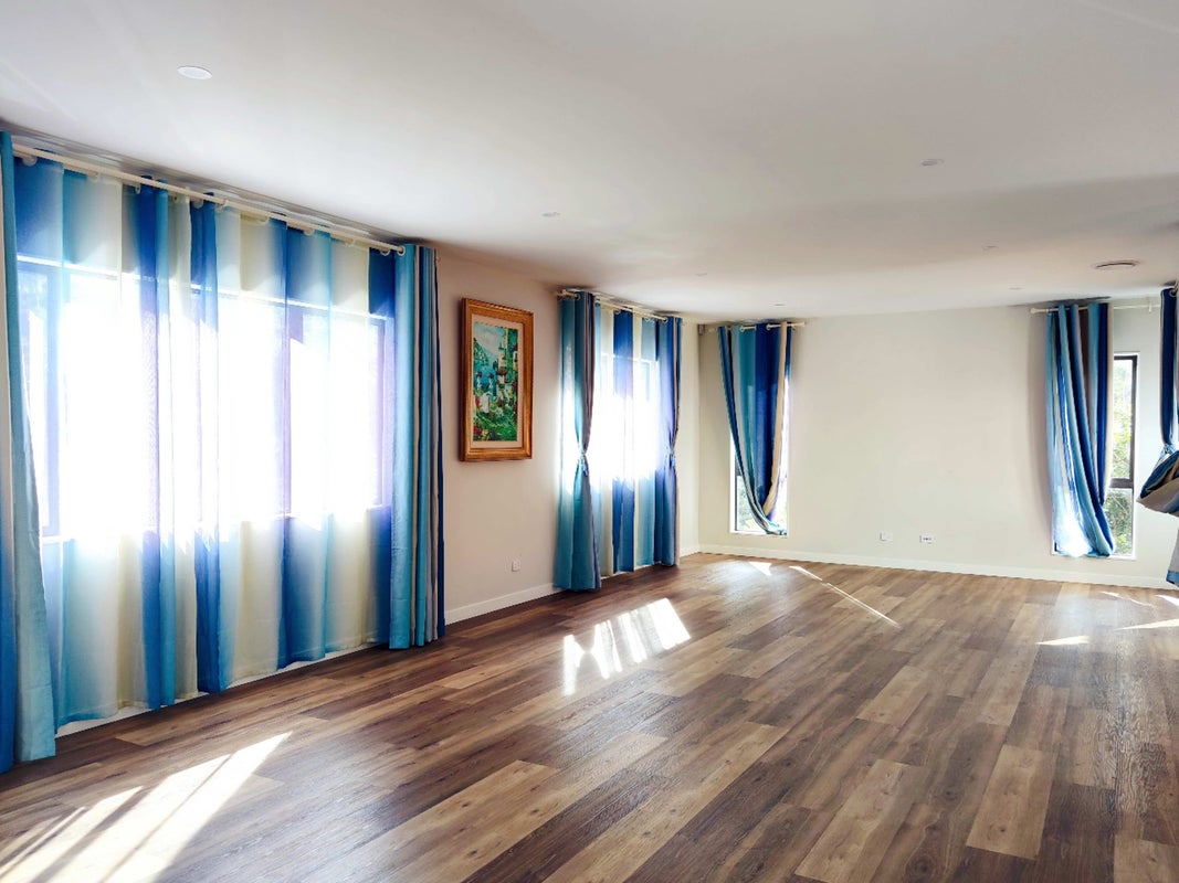 111 Glendhu Road, Bayview, Auckland - Carousel 24