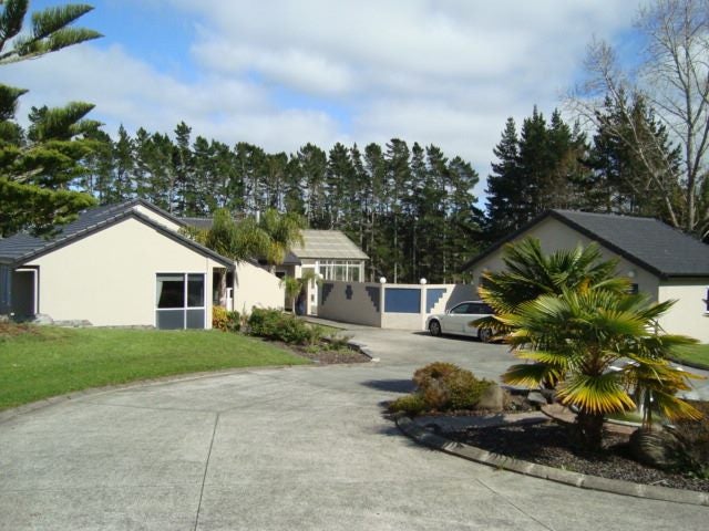 8 Kennedy Road, Albany - Carousel 2