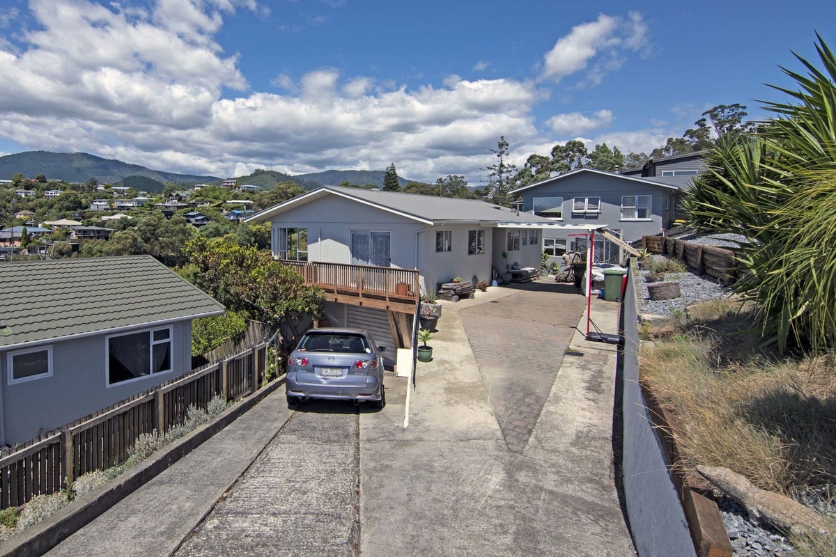 105 Princes Drive, Britannia Heights, Nelson - Carousel 12