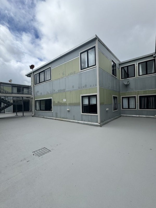 8/3 King Street, Mount Cook, Wellington - Carousel 1