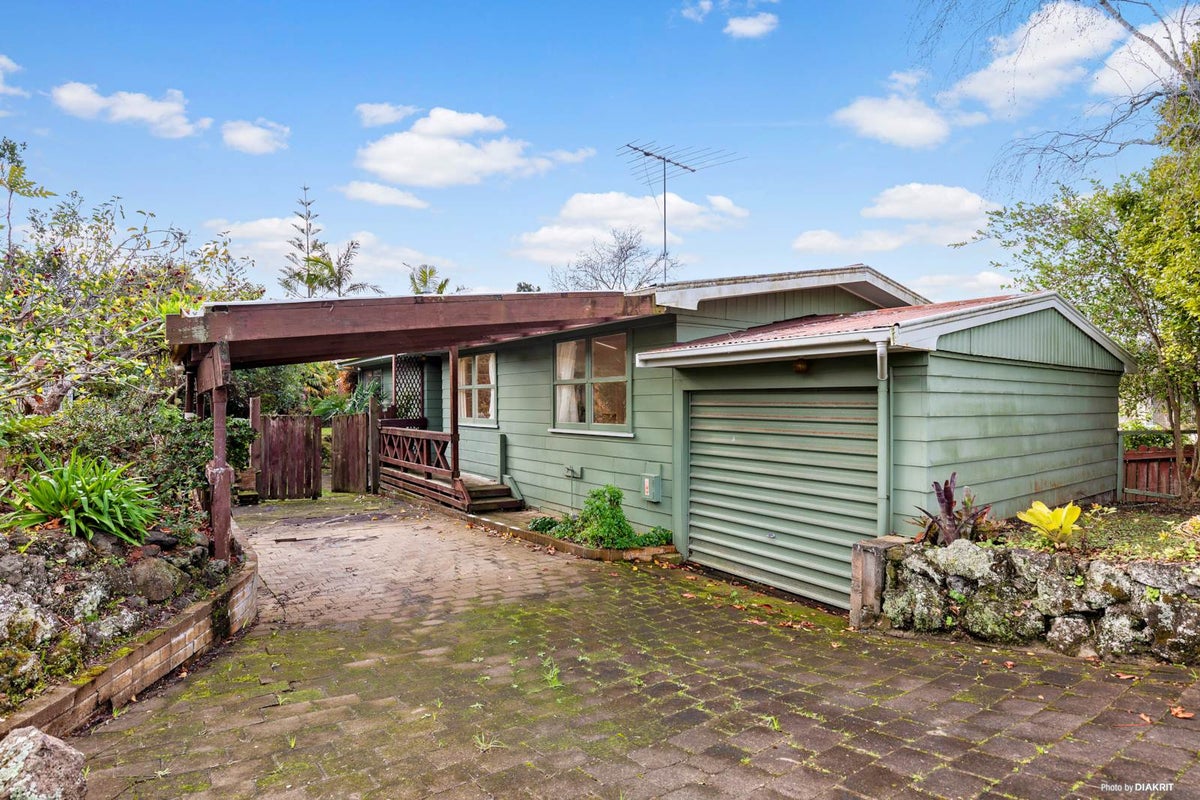 46 Judkins Crescent, Cockle Bay, Auckland - Carousel 1