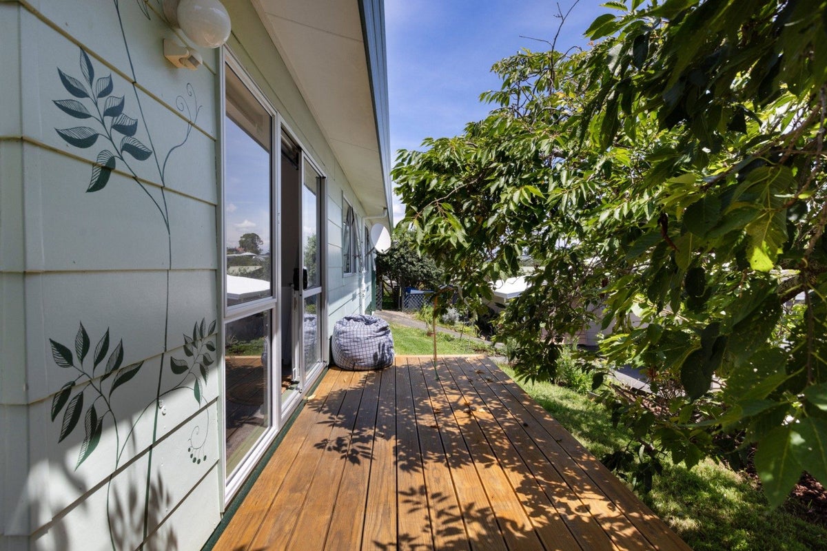 6 Byron Way, Otumoetai, Tauranga - Carousel 2