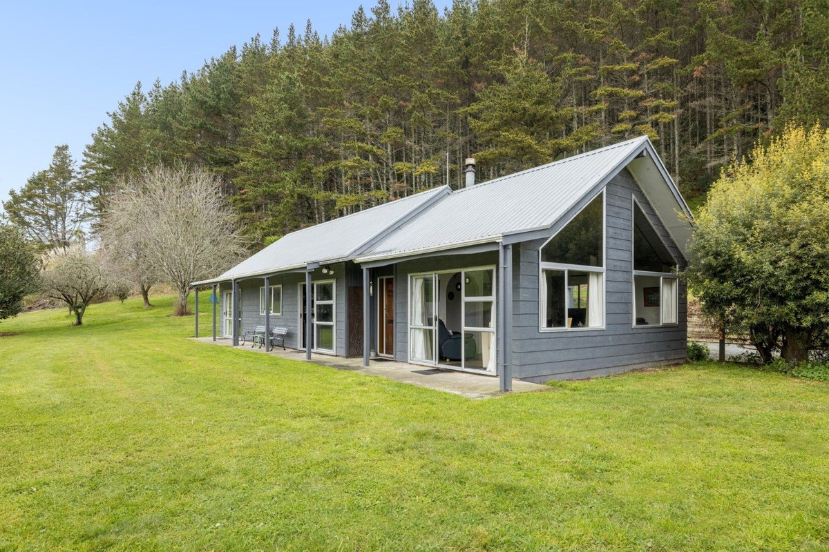 24 Johnson Road, Pukehina, Te Puke - Carousel 1