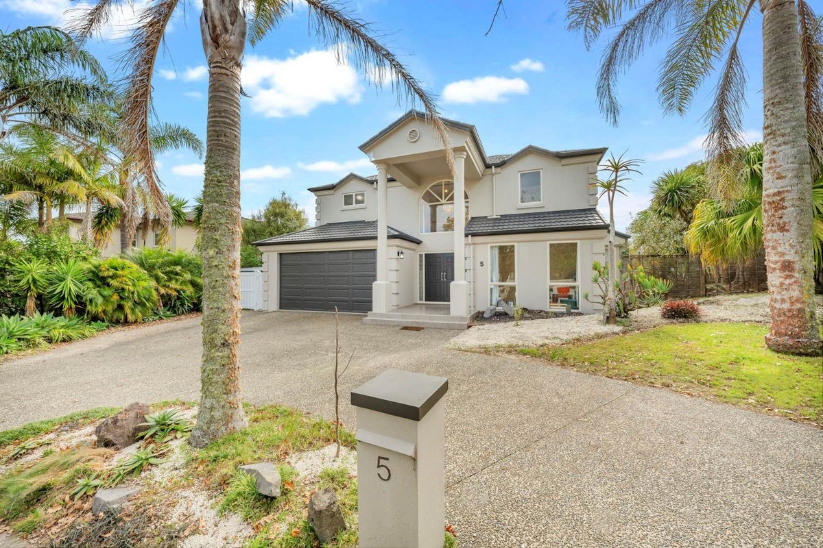 5 Oakway Drive, Schnapper Rock, Auckland - Carousel 2