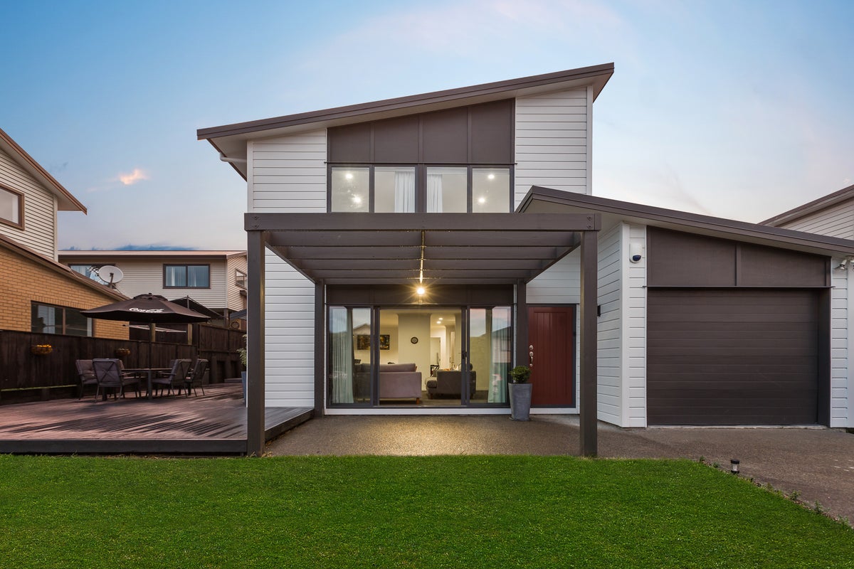 71 Thomas Road, Flat Bush, Auckland - Carousel 1