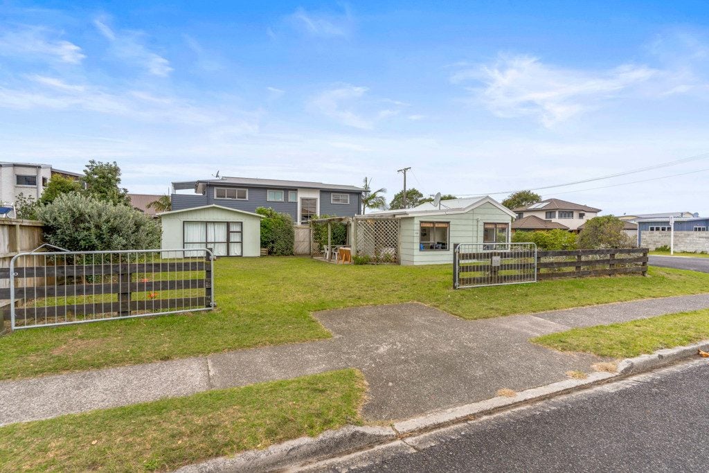 226A Ocean Road, Whangamata - Carousel 2