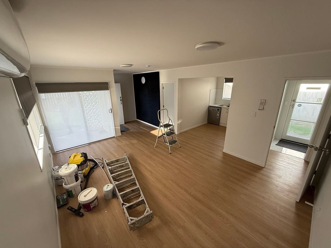 11 Blanes Road, Weymouth, Auckland - Carousel 2