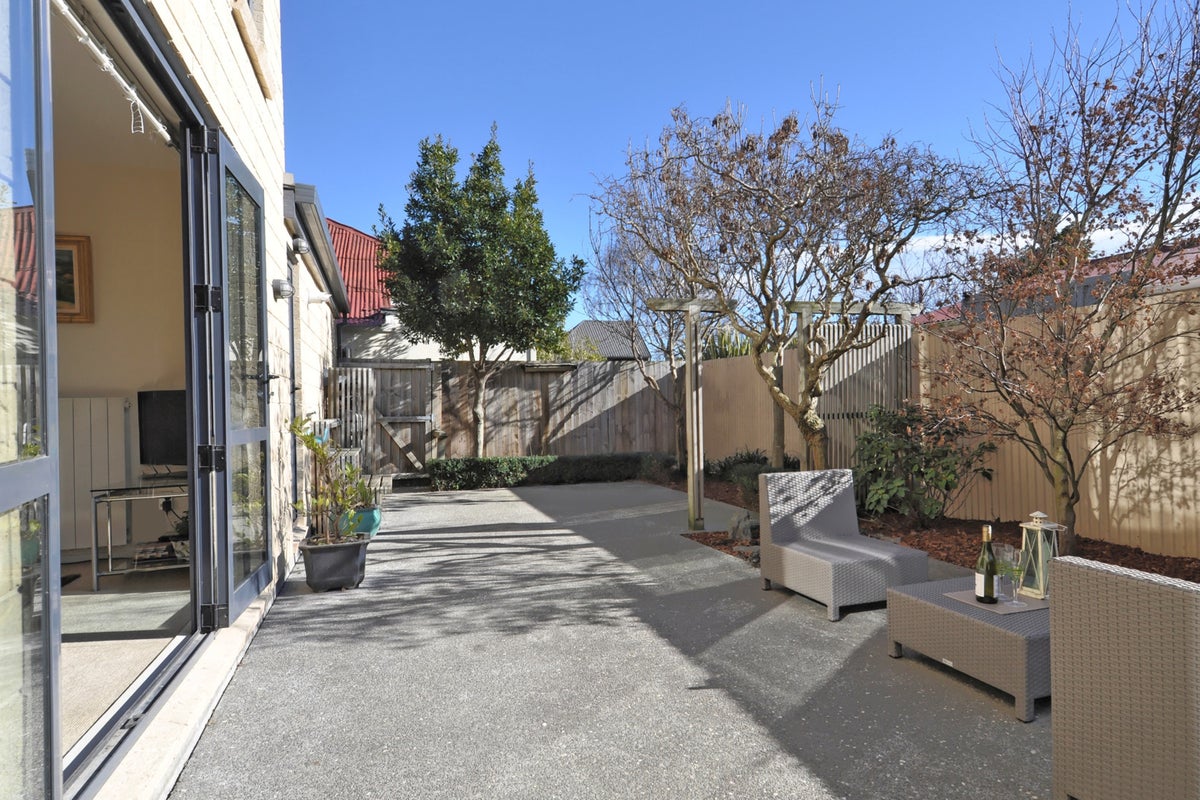 1022A Colombo Street, St Albans, Christchurch - Carousel 2