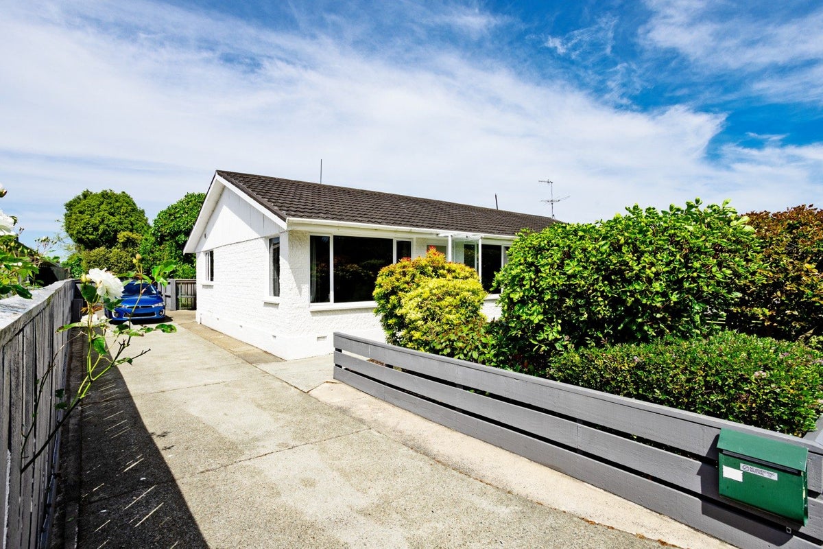 1/237 Queens Drive, Windsor, Invercargill - Carousel 1