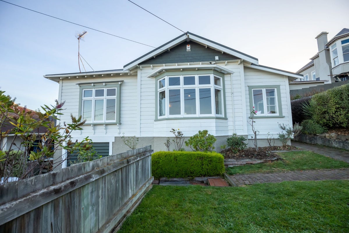 45 Newport Street, Belleknowes, Dunedin - Carousel 2