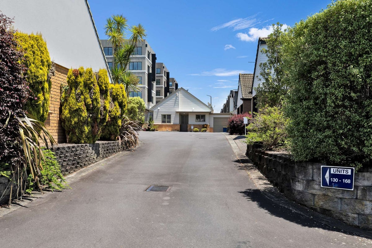 144/172 Mcleod Road, Te Atatu South, Auckland - Carousel 2