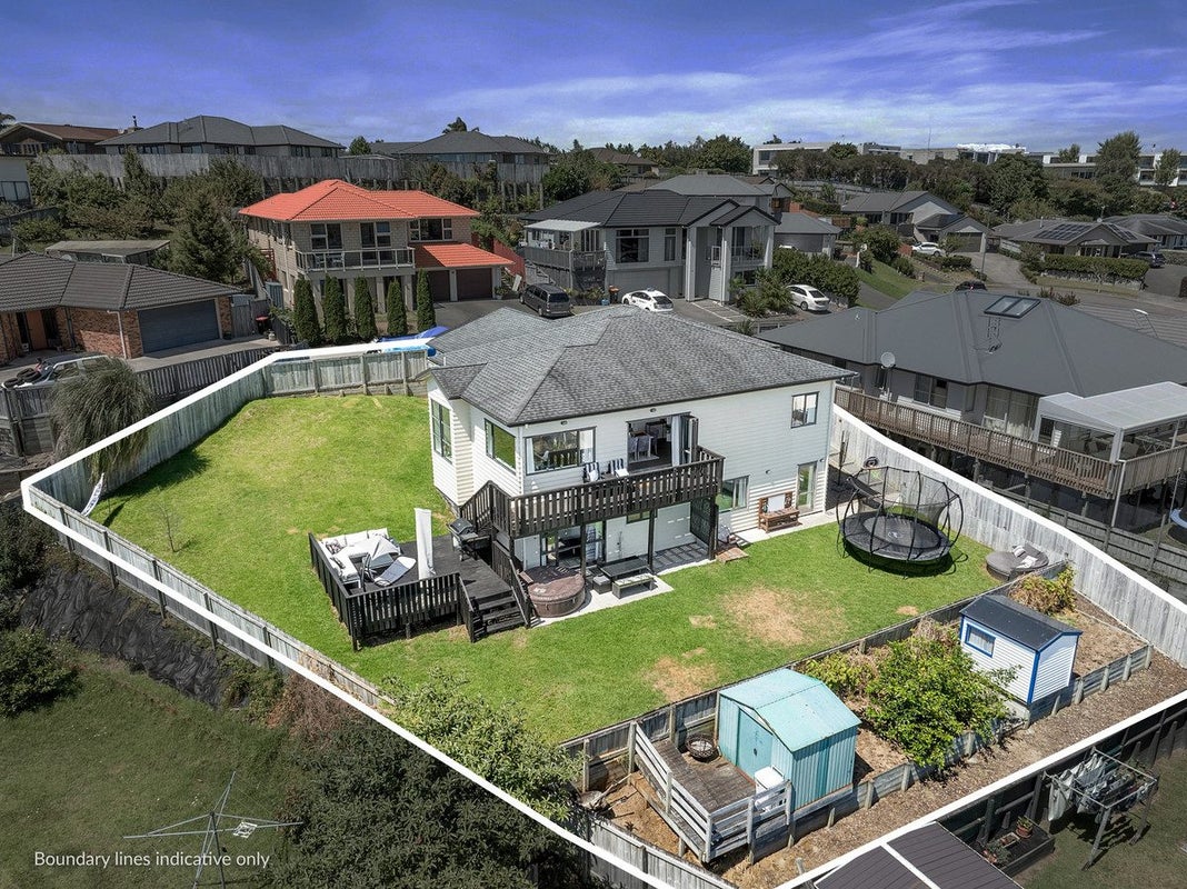 33 Amy Place, Pyes Pa, Tauranga - Carousel 1