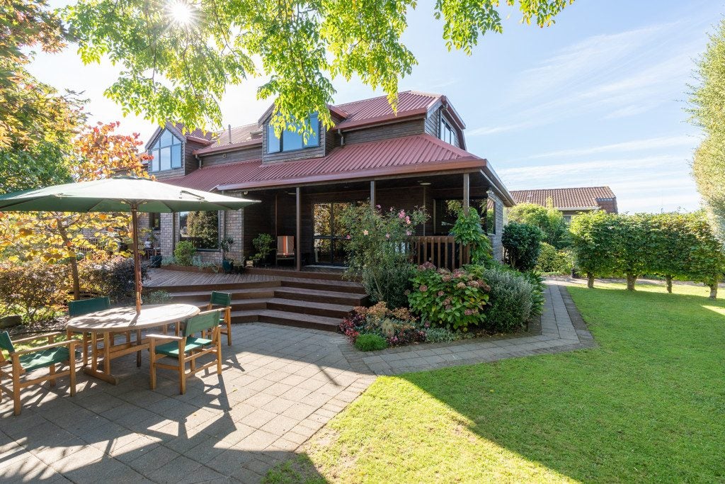18 Cherrywood Street, Pukete, Hamilton - Carousel 1
