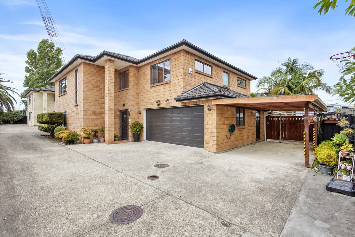305 Albany Highway, Rosedale, Auckland - Carousel 1