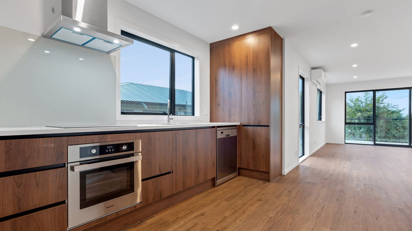 5 Timo Way, Flat Bush, Auckland - Carousel 1