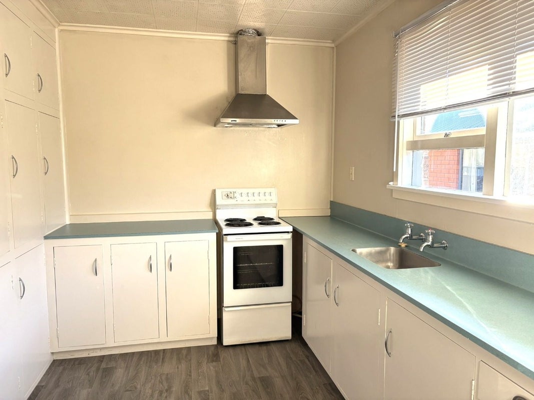 4/8 Hatton Street, West End, Timaru - Carousel 2