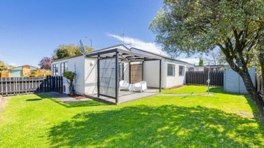 1 Tait Drive, Pirimai, Napier - Carousel 1