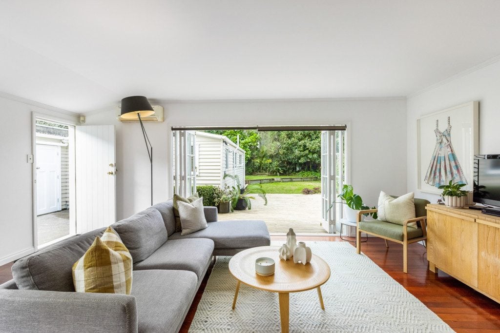 14 Bentleigh Avenue, New Windsor, Auckland - Carousel 2