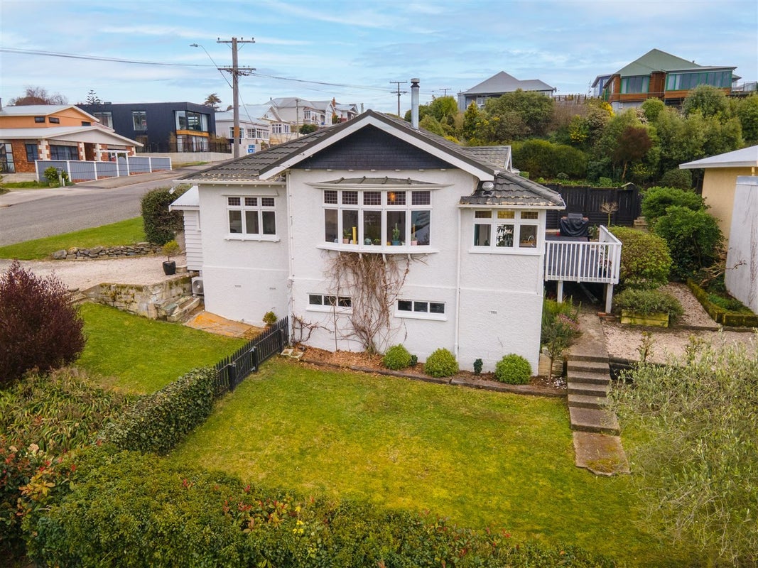 79 Tees Street, South Hill, Oamaru - Carousel 1