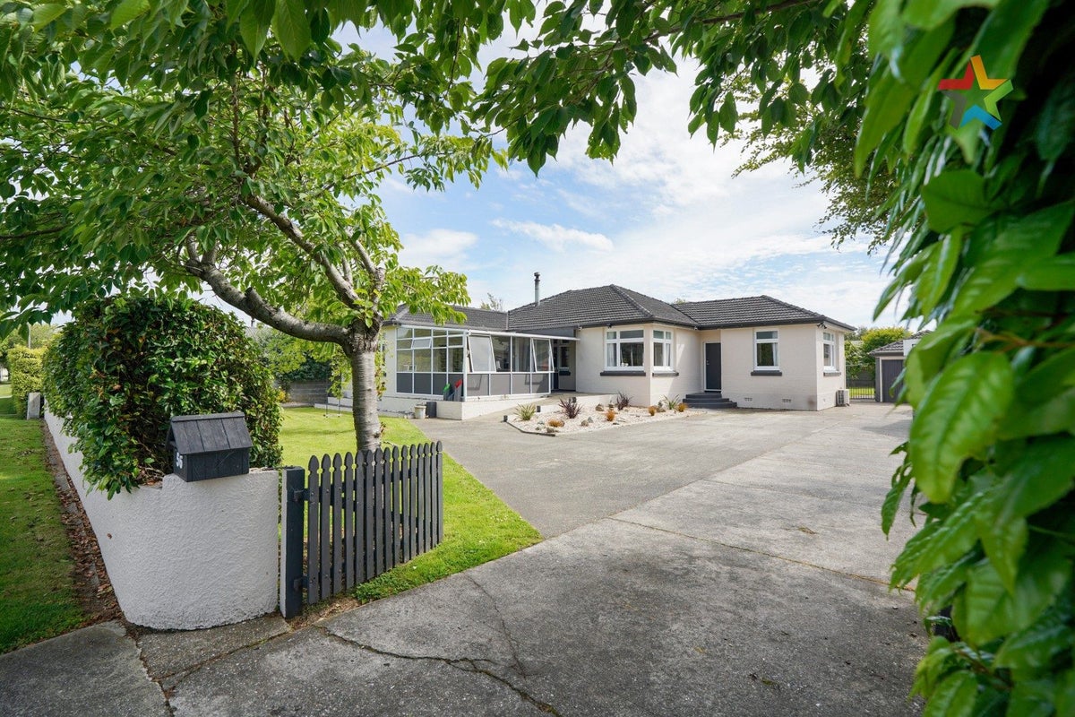 56 Duncan Street, Hawthorndale, Invercargill - Carousel 1