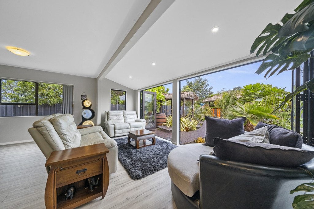 27 Chums Road, Paraparaumu Beach, Kapiti Coast, Wellington - Carousel 2