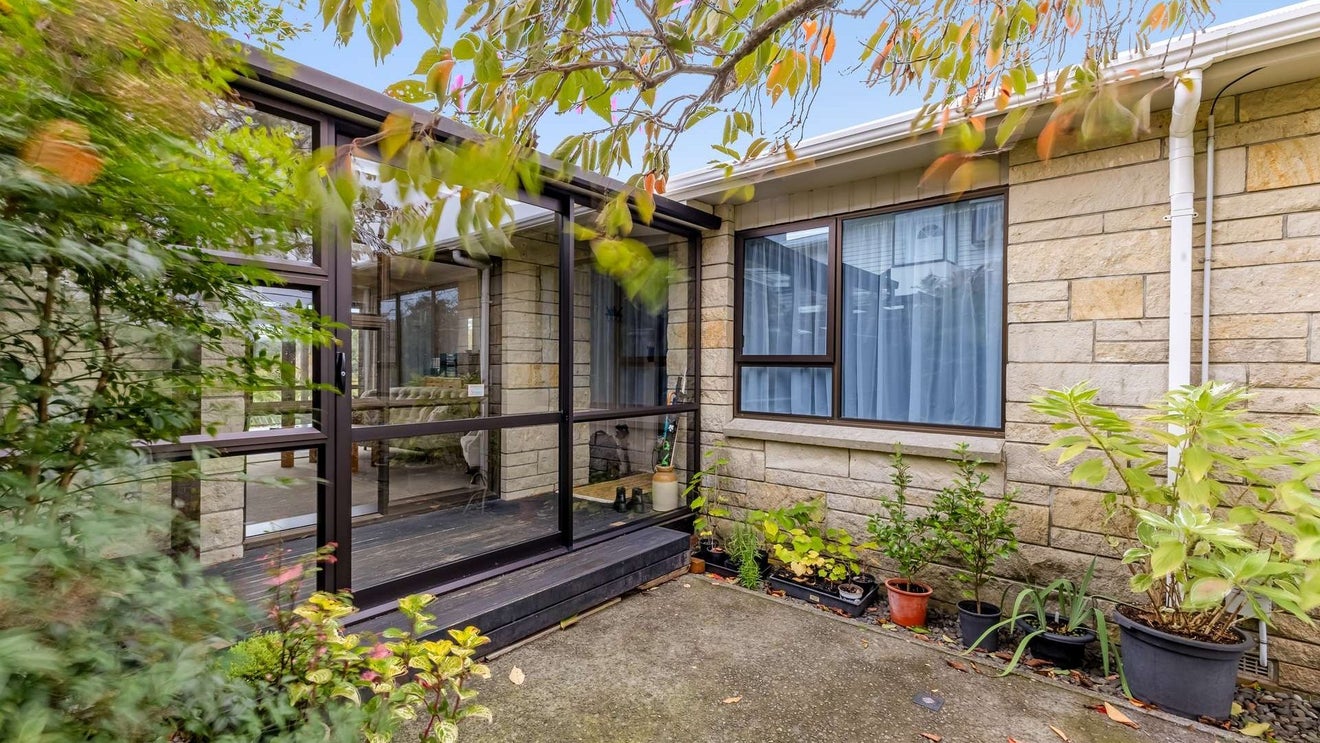 351 Tukapa Street, Hurdon, New Plymouth - Carousel 1