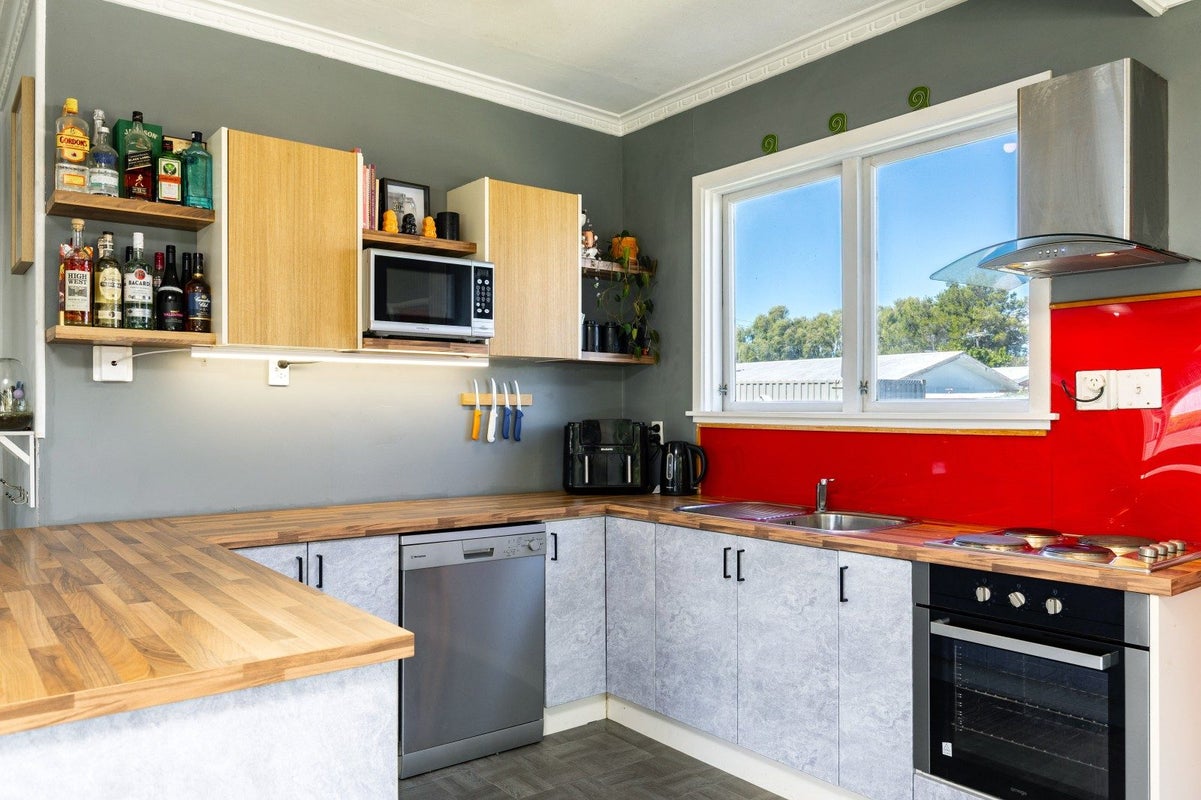 3 Lucas Street, Riversdale, Blenheim - Carousel 2