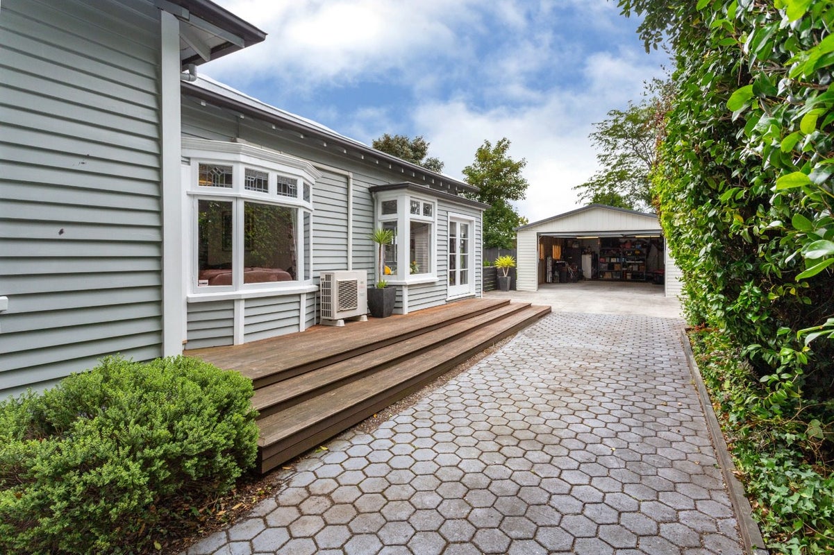 16 Shirley Road, Mairehau, Christchurch - Carousel 20