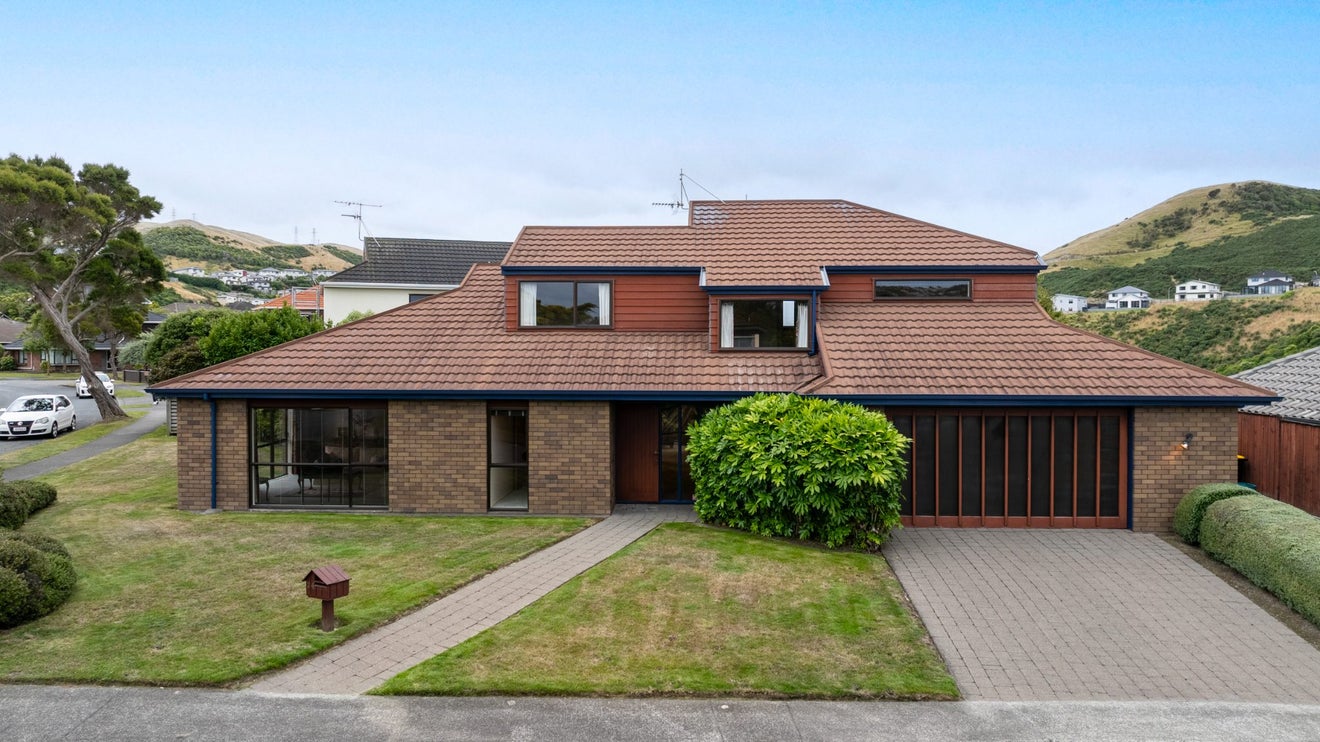 34 Burbank Crescent, Churton Park, Wellington - Carousel 2