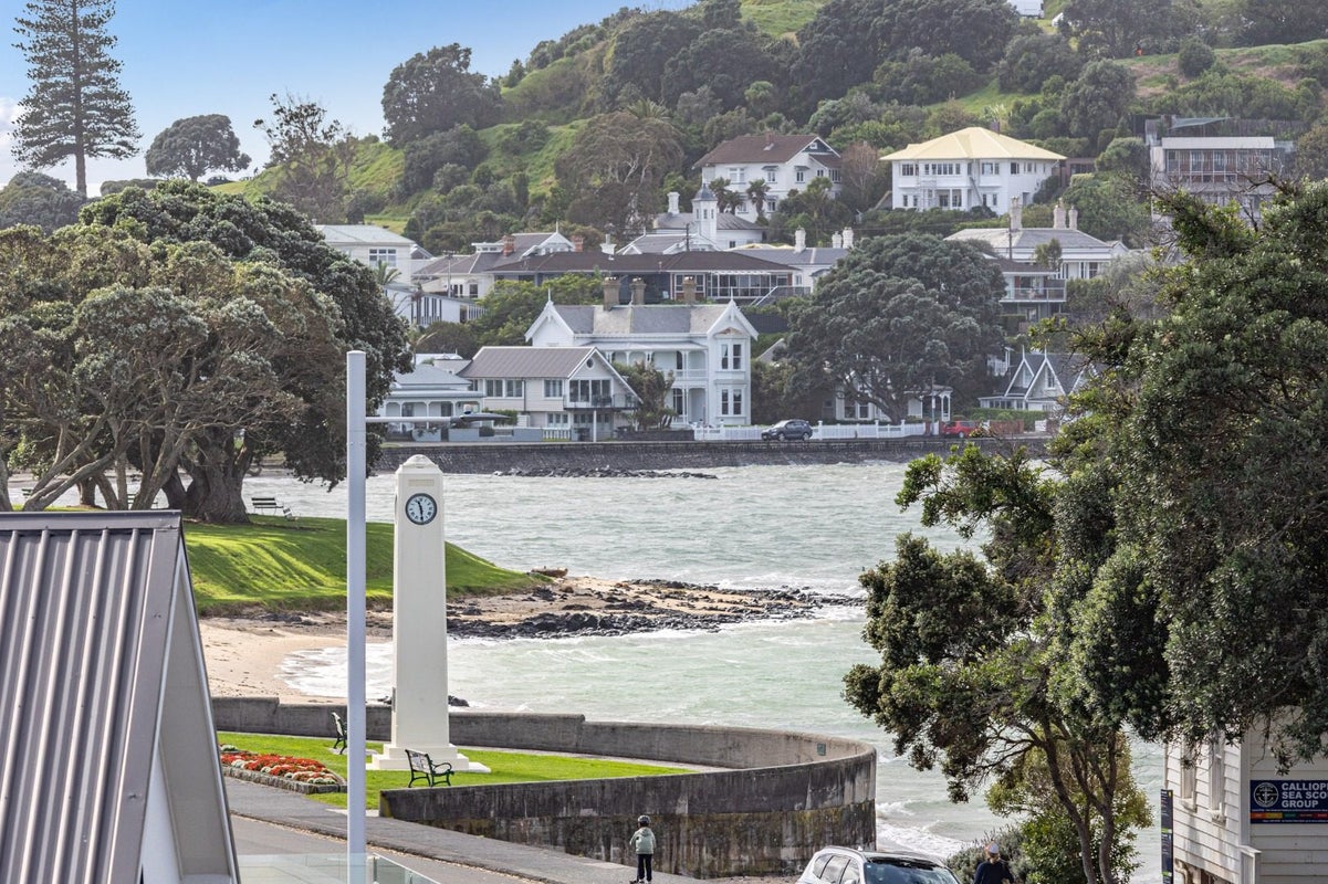 22 King Edward Parade, Devonport, Auckland - Carousel 2