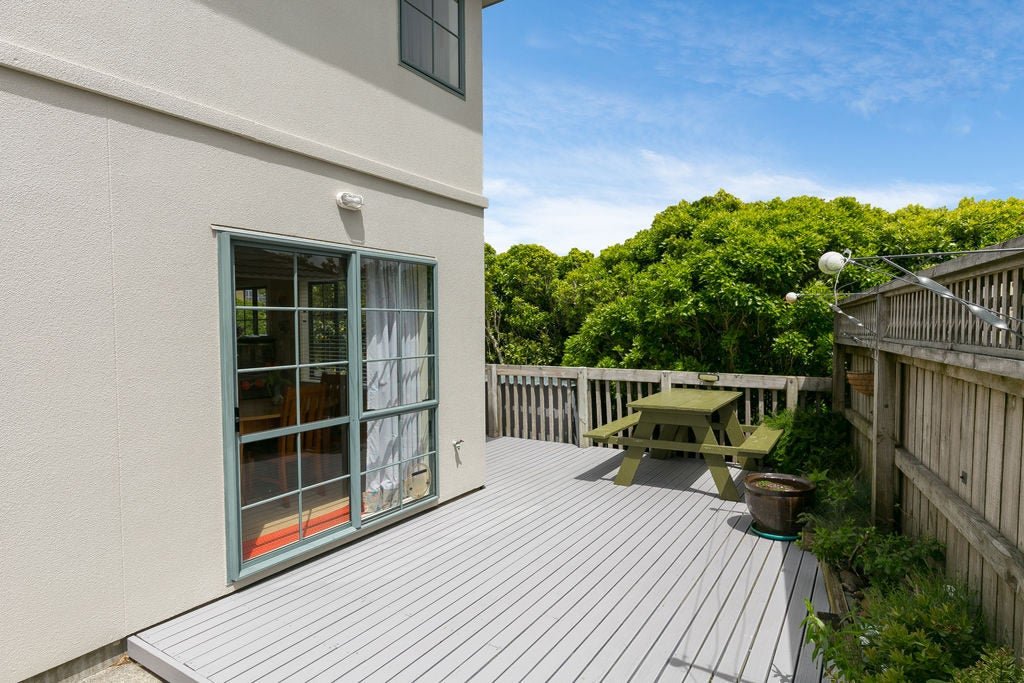 40 Landsdowne Terrace, Karori, Wellington - Carousel 11