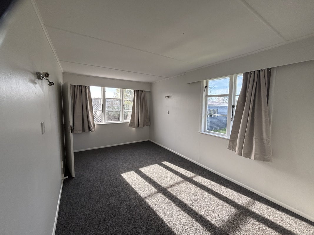 8 Surrey Street, Solway, Masterton - Carousel 10