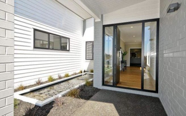19 Meadowfield Street, Flagstaff, Hamilton - Carousel 2