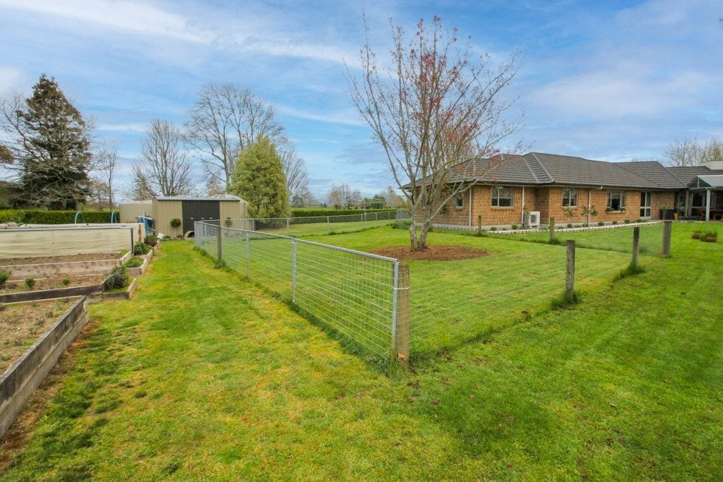 75 Robson Road, Ngahinapouri, Hamilton - Carousel 25