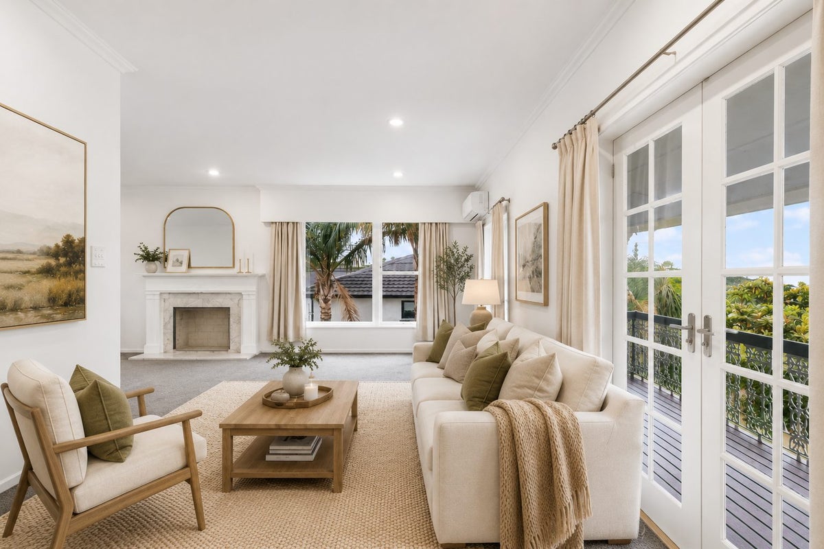 10 McMillan Place, Mellons Bay, Auckland - Carousel 2