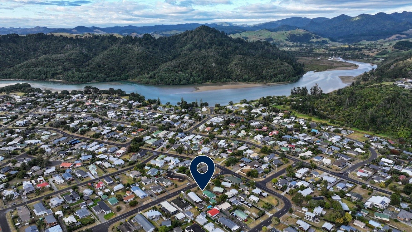 105 Papanui Road, Whangamata - Carousel 14
