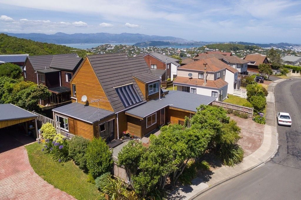 48A Satara Crescent, Khandallah, Wellington - Carousel 1