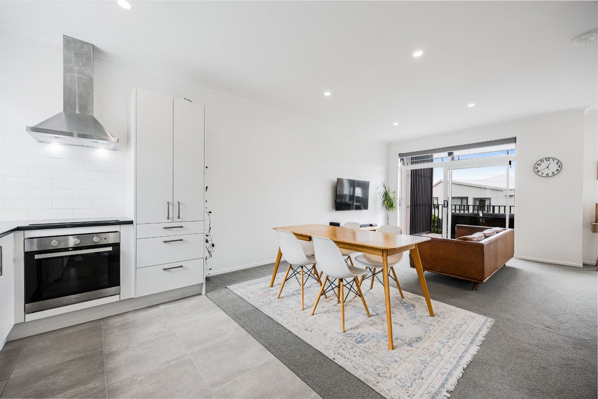 25 Marine Parade, Hobsonville, Auckland - Carousel 2