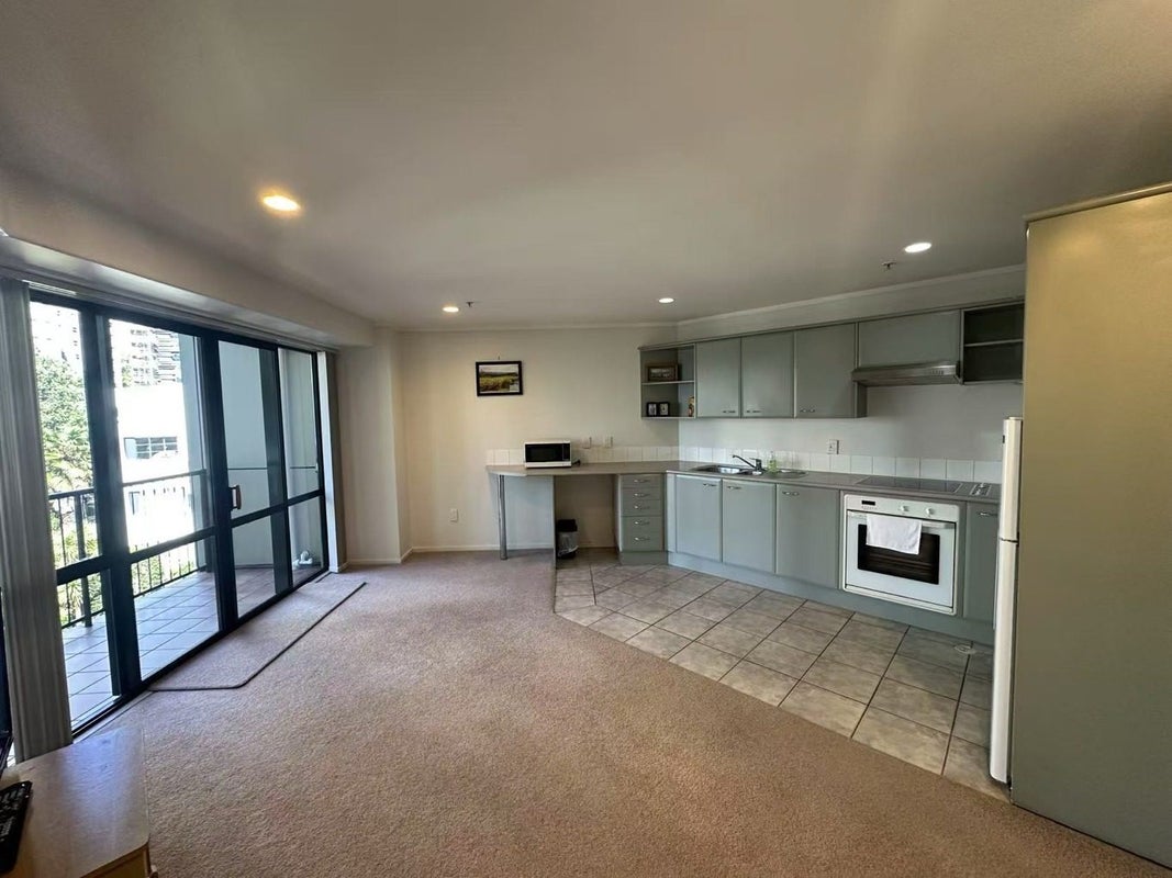 4C/6 Whitaker Place, Grafton, Auckland - Carousel 1