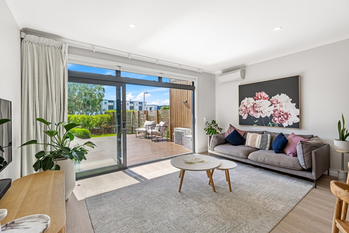 21 Hudson Bay Road, Hobsonville, Auckland - Carousel 2