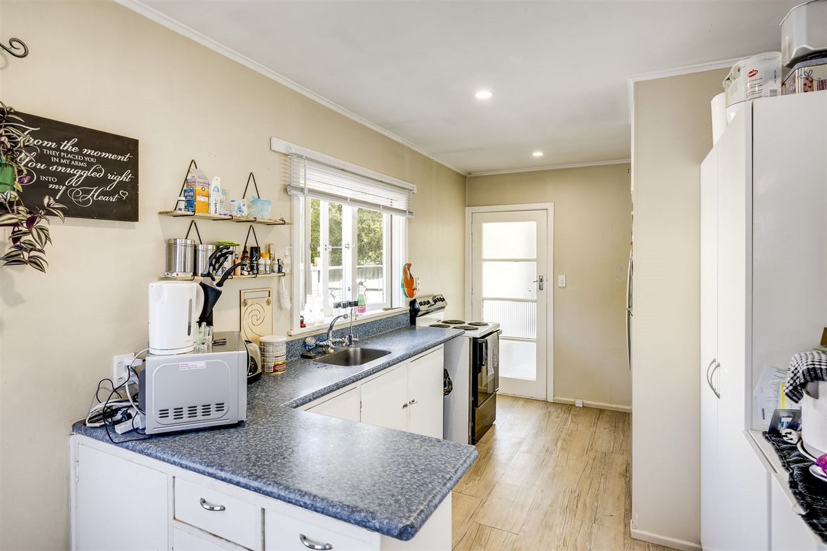 58 Downing Avenue, Pirimai, Napier - Carousel 1