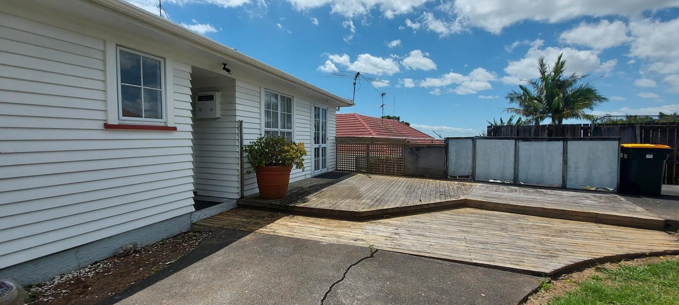 129 Mcleod Road, Te Atatu South, Auckland - Carousel 2