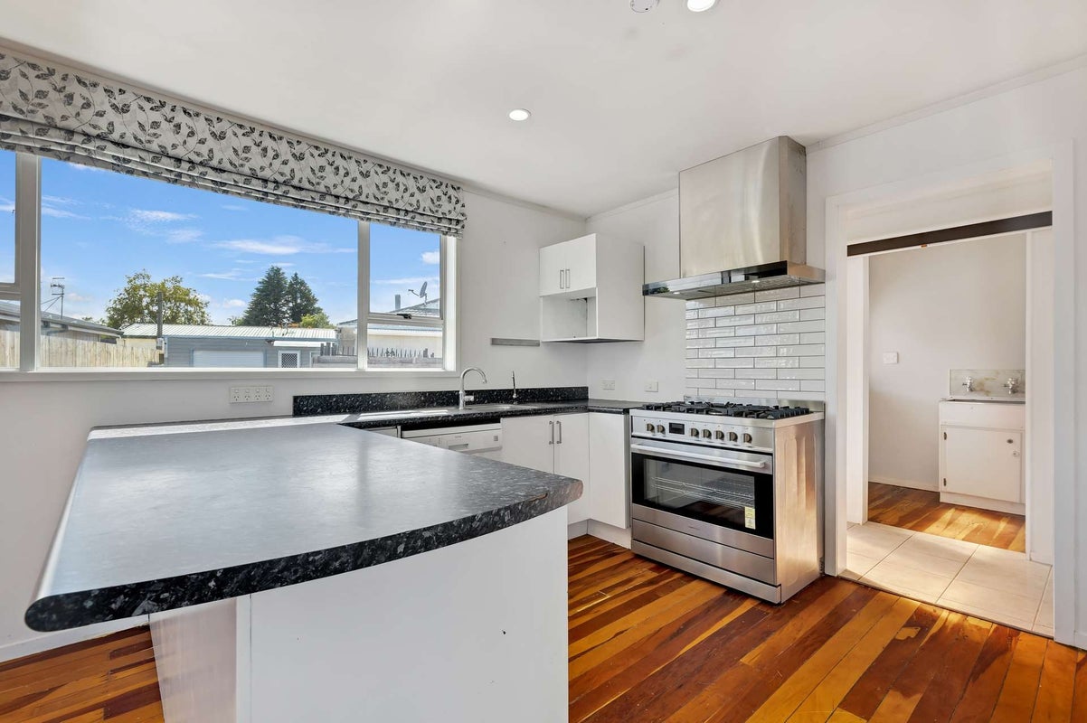 35 Rotokawa Street, Taupo, Taupo - Carousel 1