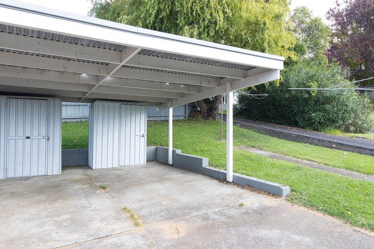 2/56 Gowing Drive, Meadowbank, Auckland - Carousel 12