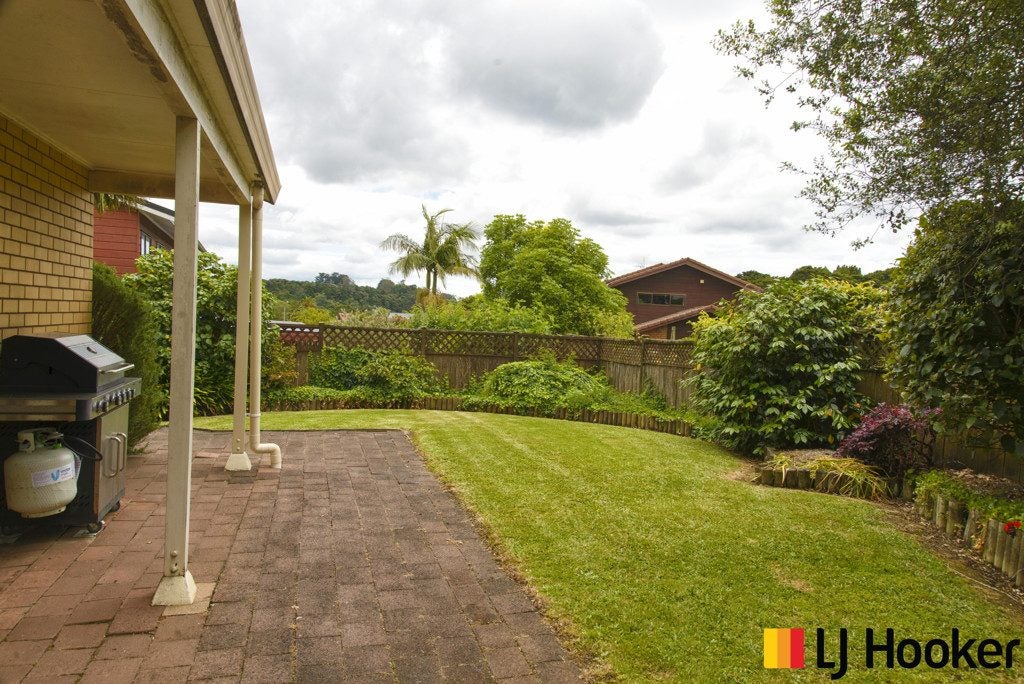 10 Larkspur Court, The Gardens, Auckland - Carousel 2