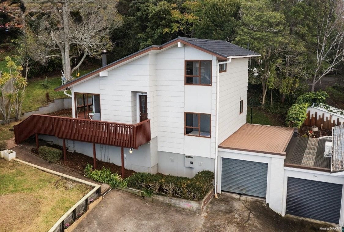 74B Ayton Drive, Totara Vale, Auckland - Carousel 1