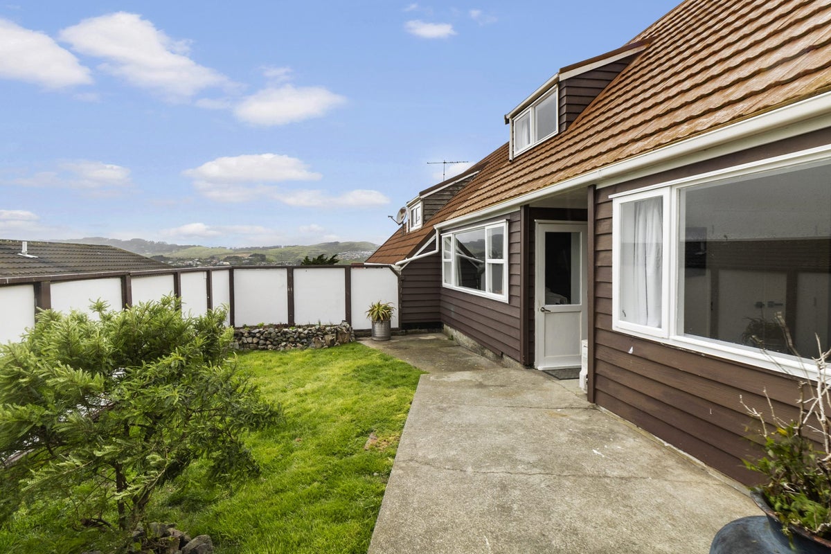4B Jasons Place, Churton Park, Wellington - Carousel 1