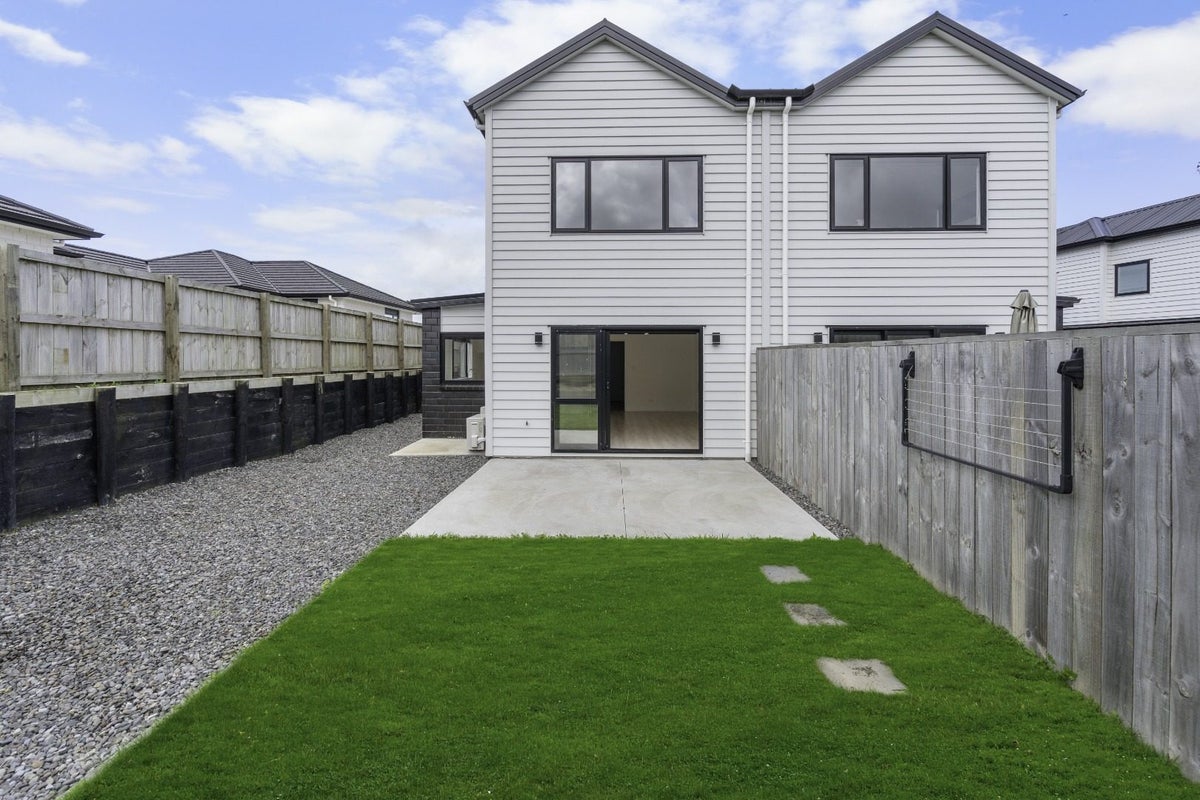 2/17 Tokerau Drive, Rototuna North, Hamilton - Carousel 2