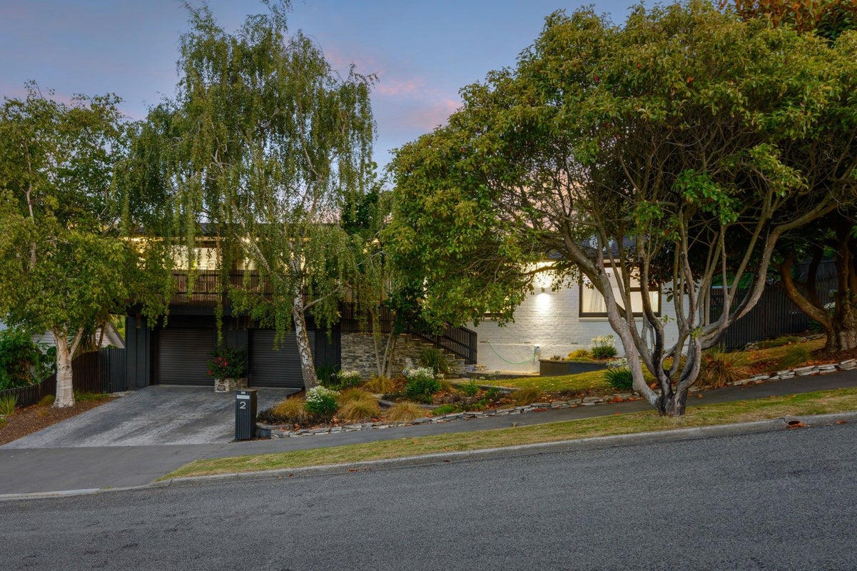 2 Wedgewood Avenue, Cashmere, Christchurch - Carousel 2