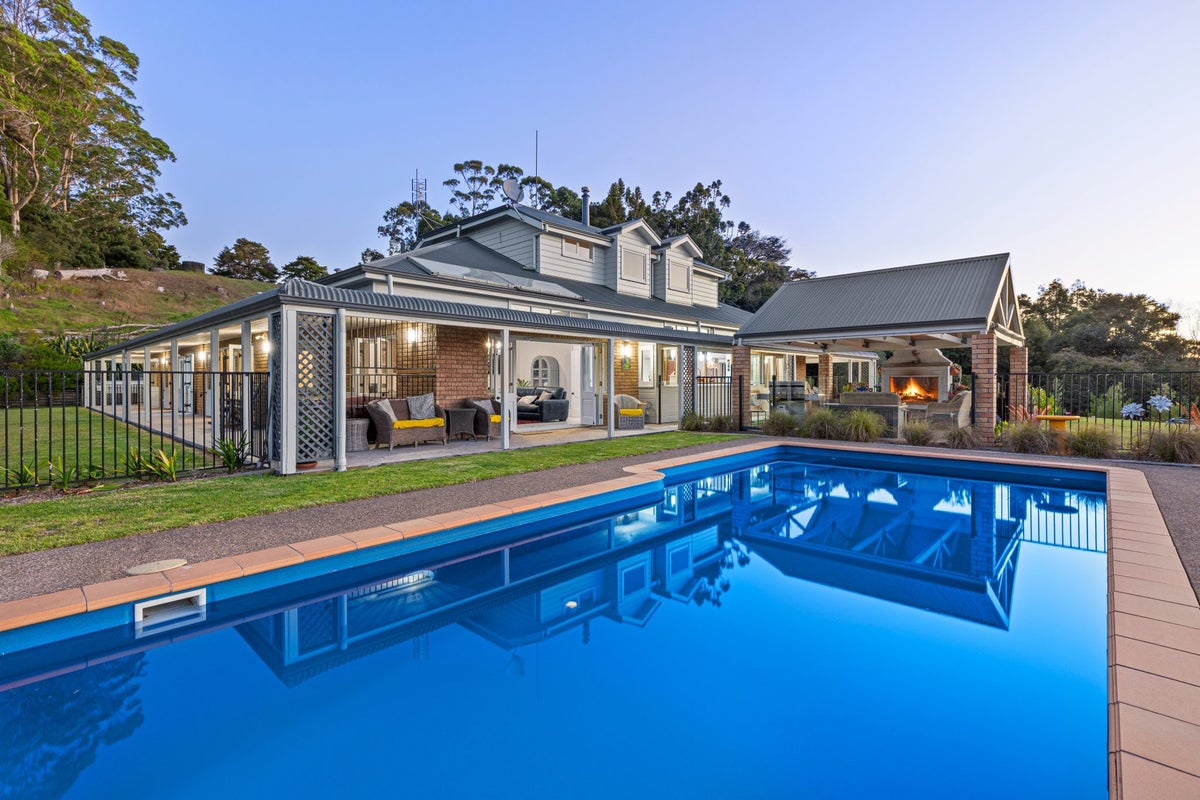 240 Sunnyside Road, Albany - Carousel 1